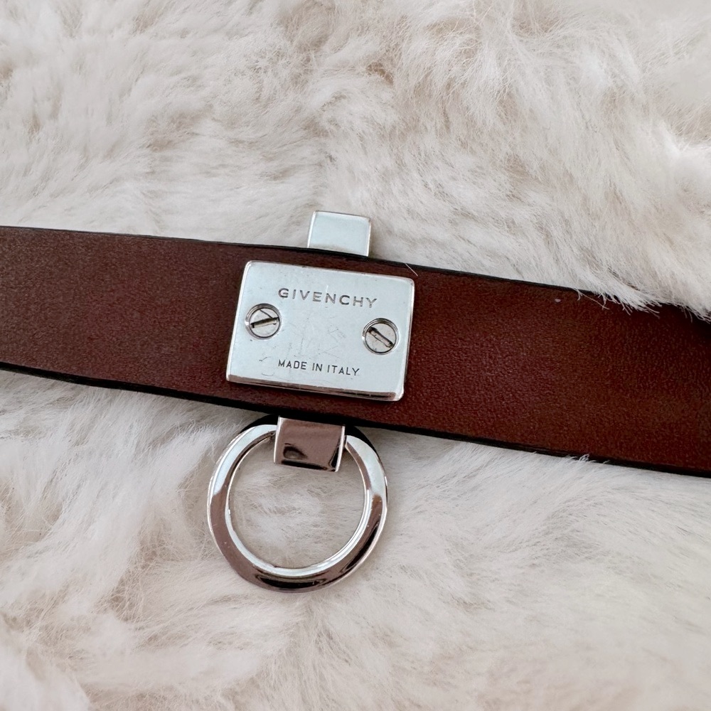 Givenchy Obsedia Leather Wrap Bracelet - Picture 6 of 9
